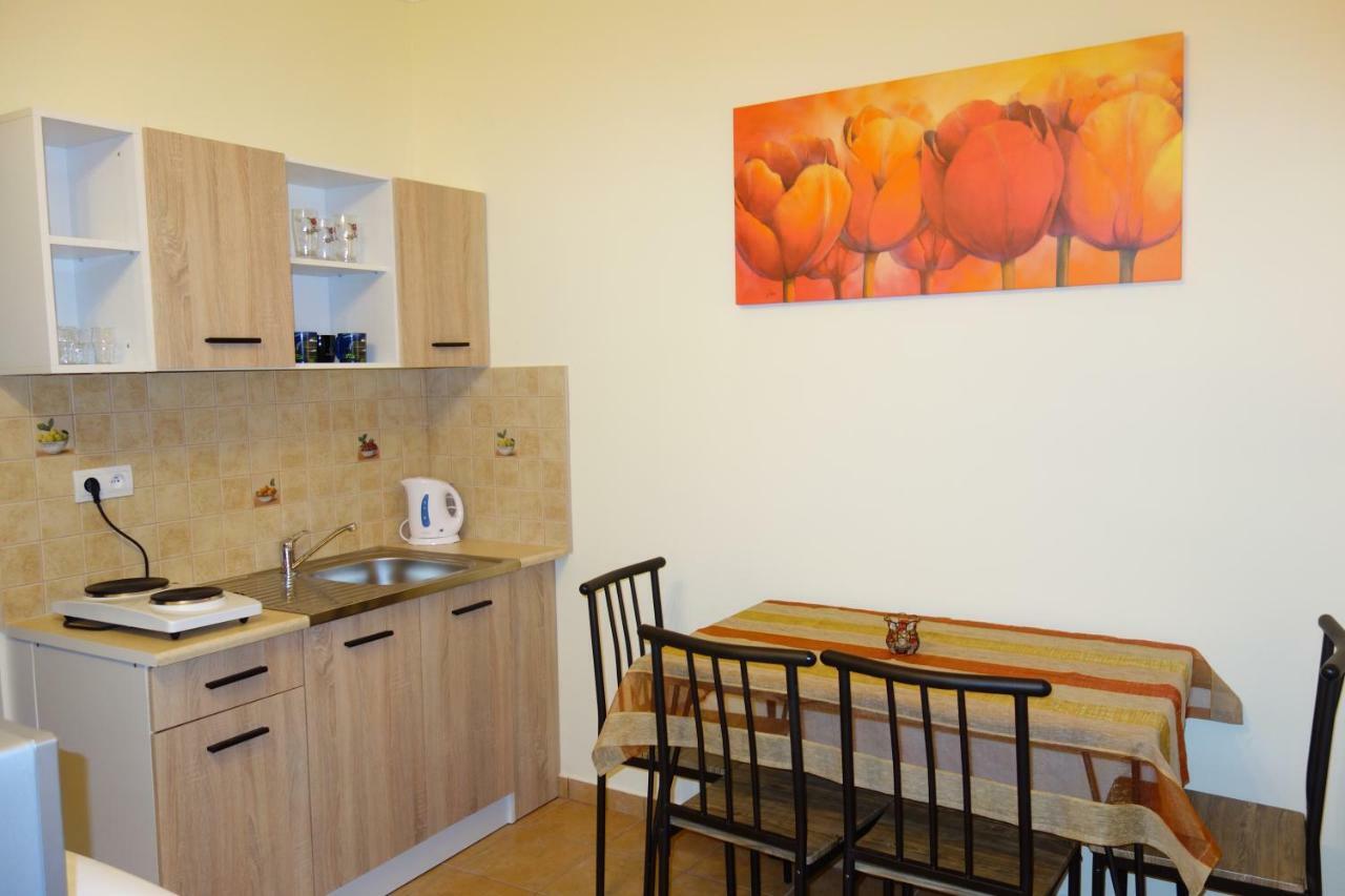 La Familia Apartment Sturovo Exterior photo