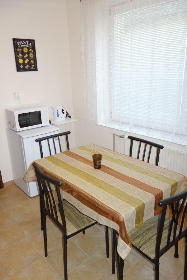 La Familia Apartment Sturovo Exterior photo