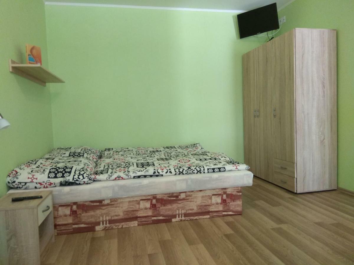La Familia Apartment Sturovo Exterior photo